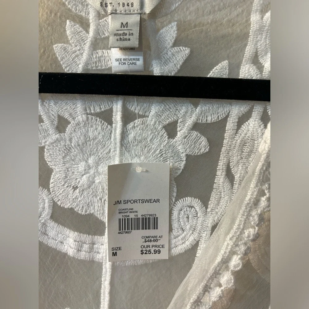 Lace Robe - Picture 2 of 3